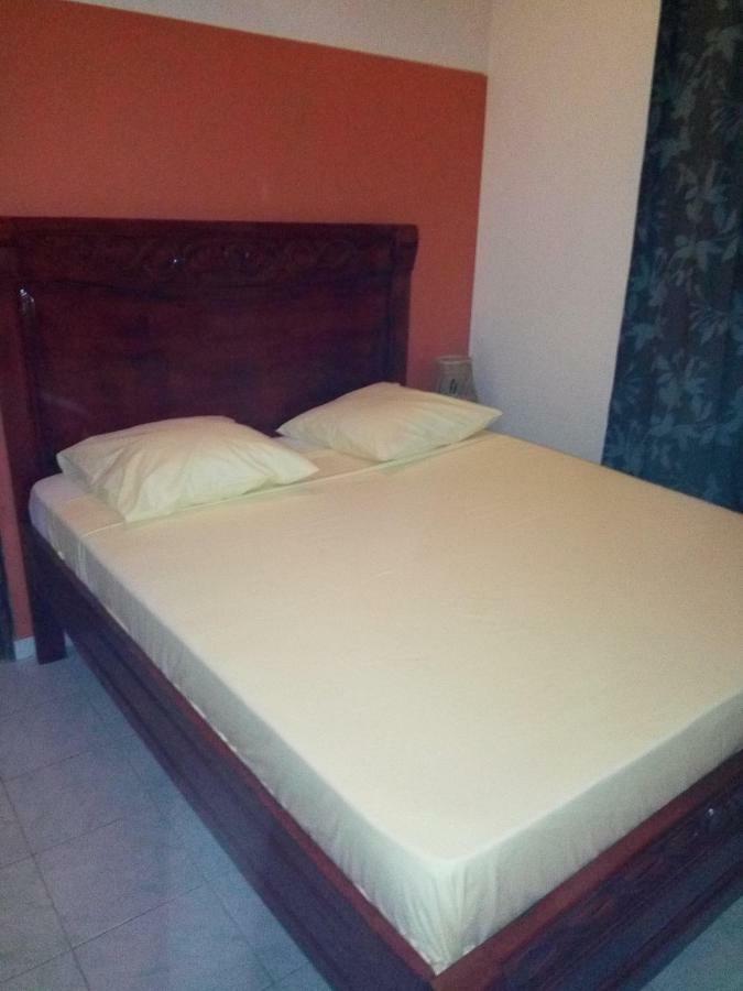 Bed and Breakfast Chez Coumba Et Daniel Saly Exterior foto
